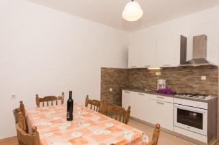 Ferienwohnung Für Sechs Personen Mit Balkon - Trogir (Traù) - 3