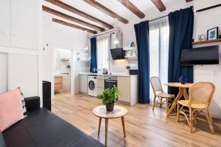 Lodging Apartments Almirall Beach 32 - Barcelone - 8