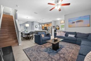 Luxury 5BR 4BA with Pool in Kissimmee - Kissimmee - 2