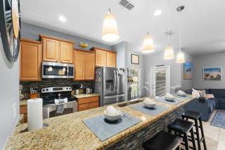 Luxury 5BR 4BA with Pool in Kissimmee - Kissimmee - 1