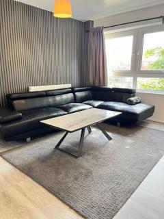 Fabulous 1Bed Apt with Balcony in Central Birmingham - Birmingham - 9