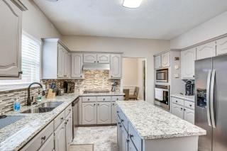 Pet-Friendly Allen Home about 30 Mi to Dallas! - Allen - 2
