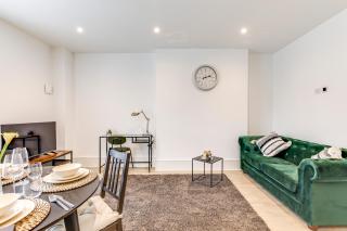Hertfordshire's Luxury House - Hemel Hempstead - 3