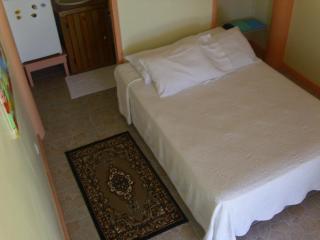 Graham's Place - 9