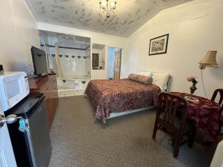 Holiday Motel - Orillia - 9