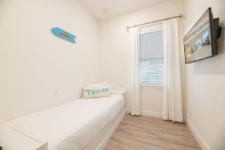 Vivid Cottage Near Disney With Margaritaville Resort & Island H2O Access - 8020Ff - 2