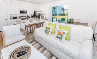 Comfy and Delightful Villa near Disney with Margaritaville Resort Access - 8185SU - Kissimmee - 8