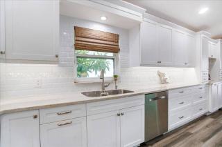 Waterfront EsCape Villa - Cape Coral - 6