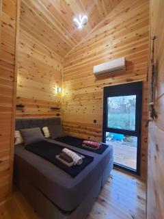 modernes Holzhaus, Cabin, auf dem Fluss, wenige Meter zum Meer - Ulcinj - 5