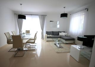 Apartments Villa Mantinela - Malinska - 0