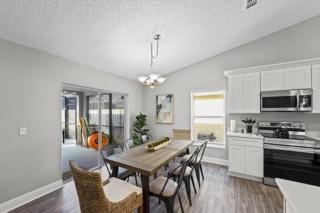 Retreat with Heated Pool in a Serene Community - Kissimmee - 5