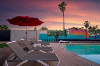 Girls Getaway Haven Outdoor Bar w Pool & Hot Tub - Scottsdale - 2