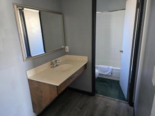 Wine Country Inn - Lodi - 8
