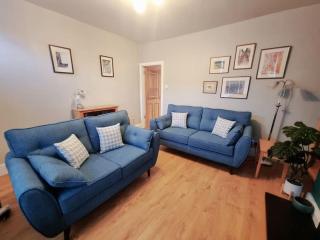 Central Lancaster City Centre Terraced Gem - 2