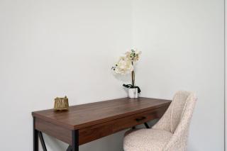 Cozy 2BD Retreat A Short Walk to Westside Beltline - Atlanta - 2