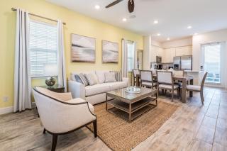Playa Verde Cottage With Private Hot Tub Near Disney With Margaritaville Resort Island H2O Access - 8028Dr - Orlando - 5