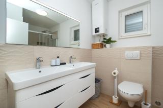 Apartments Lenolu - 1