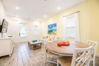 Inviting Cottage With Private Hot Tub Near Disney With Margaritaville Resort & Island H2O Access - 8072Dr - 9