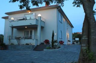 Apartments Villa Mantinela - Malinska - 8