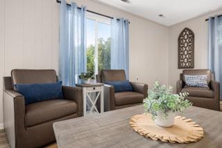 Peaceful Park Living - 3BD 10mins to DT Peoria - - 1