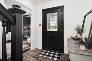 Suburban Sanctuary 3BD Perfect for Long Stays - 1