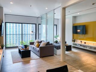 Deluxe Suite 1BR Ultra Fast WiFi BTS Thong Lor - 1