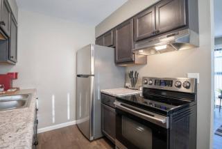 THE BLACK STRAT an iconic, new age apartment - Peoria - 1