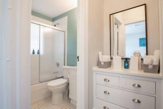 CITY VIBES - Modern Suite in the heart of Downtown - 6