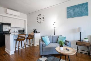 CITY VIBES - Modern Suite in the heart of Downtown - 5