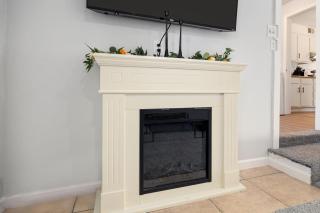 The Modern Elm Escape a cozy 2bd in the Heights - Peoria Heights - 3