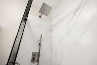 The Heights Hideaway 2BR Gem - 5