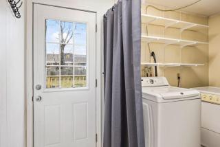 Casa de Vincent with KING Casper Bed - 1