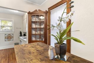 Cheerful 2 BD with Backyard - 7