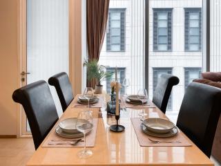 Extravagant Apt 65 sqm 1BR - Ultra Fast Wifi - Silom - Bangkok - 1