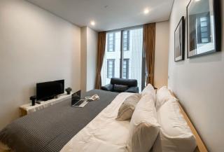 Transquil Residents 65 SQM - Ultra Fast Wifi - Silom - Bangkok - 1