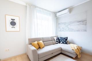 Central - Comfy - Sunny - Budapest - 8