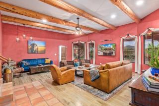 Stunning Secluded Ranch, Sleeps 8, Pool and Jacuzzi - Fountain Hills - 0