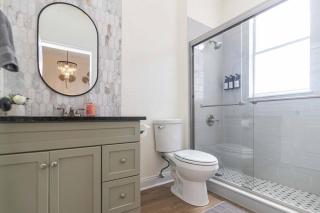 Incredible home with pool 8 guest game room - 5