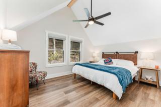 Wintervue-beautiful home at Alpine Lake - 5