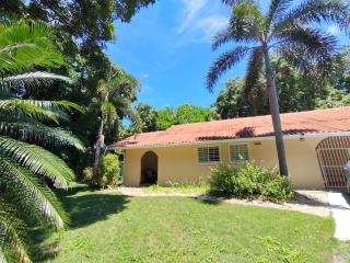 Beach House with Pool Steps away from the beach - San Carlos - 2