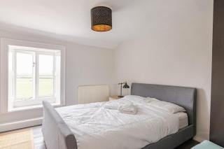 Furzen Farmhouse - Quiet Alternative to a Hotel - Cirencester - 7