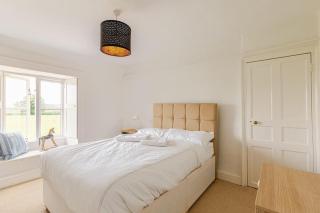 Furzen Farmhouse - Quiet Alternative to a Hotel - Cirencester - 5