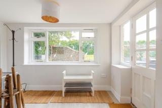 Furzen Farmhouse - Quiet Alternative to a Hotel - Cirencester - 3