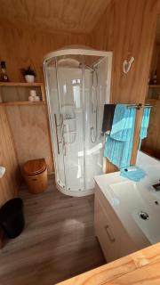 Cosy Tiny Container Cabin - Carterton - 9