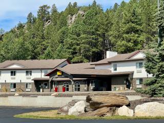 Super 8 by Wyndham Custer/Crazy Horse Area - Custer - 0