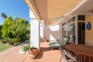 Apartamento con piscina en 1ª línea Golf La Quinta - 1