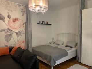 Viki Apartmanház - Dorog - 1