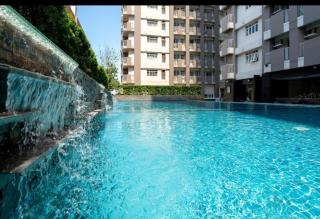 Staycation in Makati Near Greenbelt 2216 Laureano Di Trevi Tower 1, Unit 2301 ,Pio Del Pilar, Makati City - 2