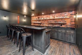 The Crooked Oak Lodge Deep Creek Indoor Pool-Hot Tub-Dogs Welcome - 1