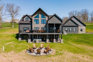 The Crooked Oak Lodge Deep Creek Indoor Pool-Hot Tub-Dogs Welcome - - 7